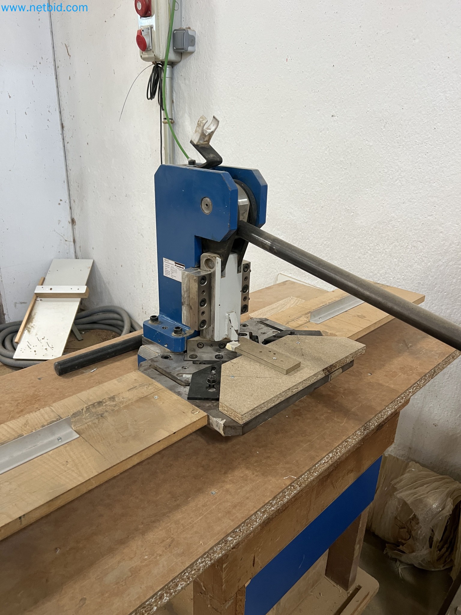 Stanzmaschine METALKRAFT AKM 100 T